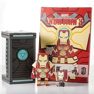 👍 SOLD👍 LOWEST PRICE Iron Man Marvel Paper Toy